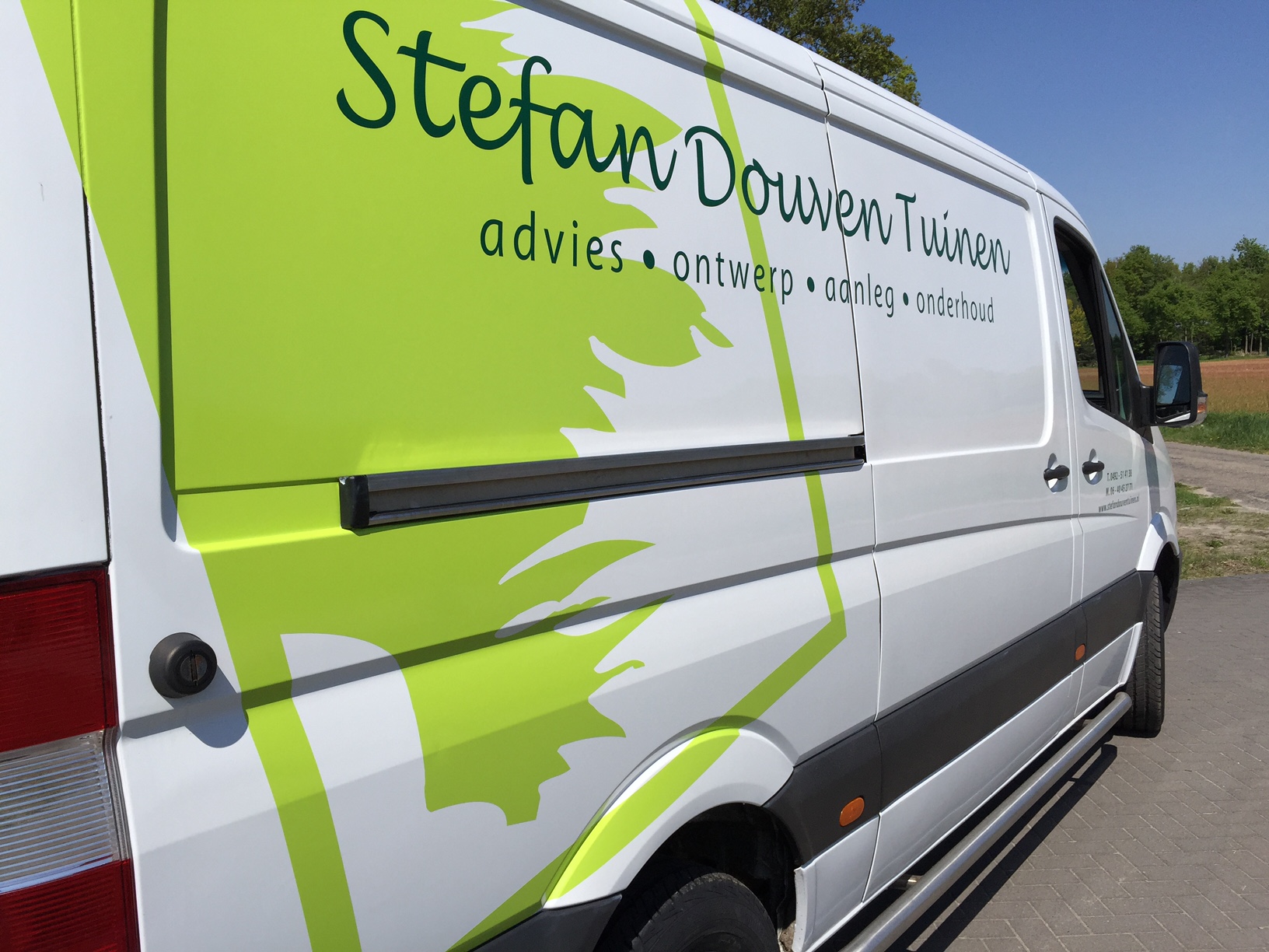 Busbelettering Stefan Douven Tuinen Liessel