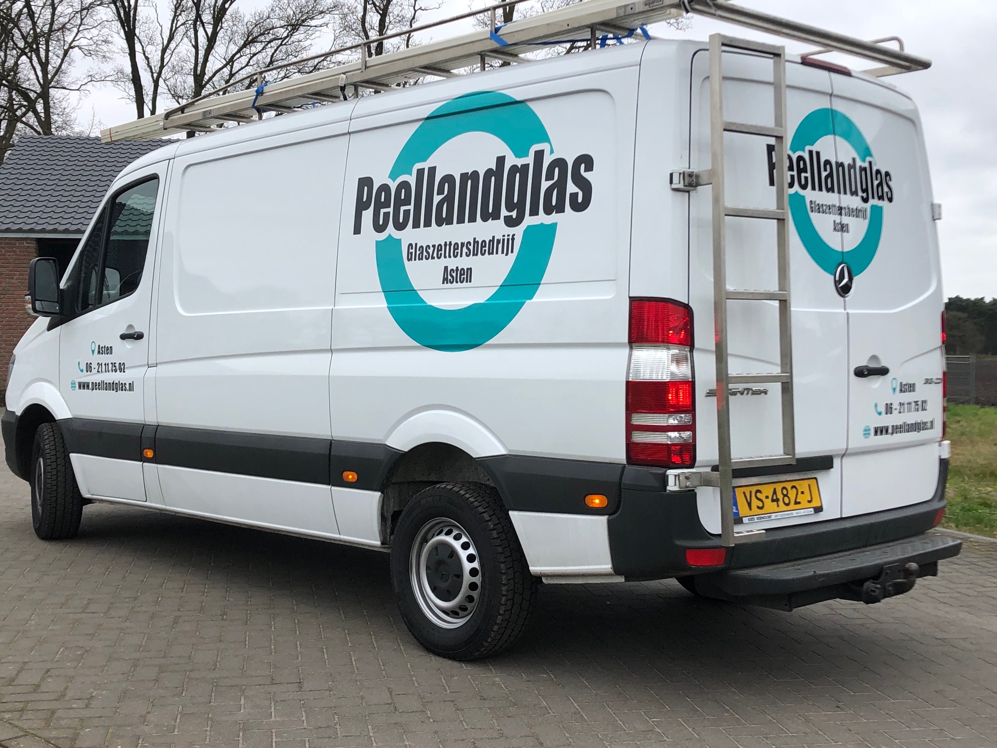 Bus belettering Peelland Glas Asten